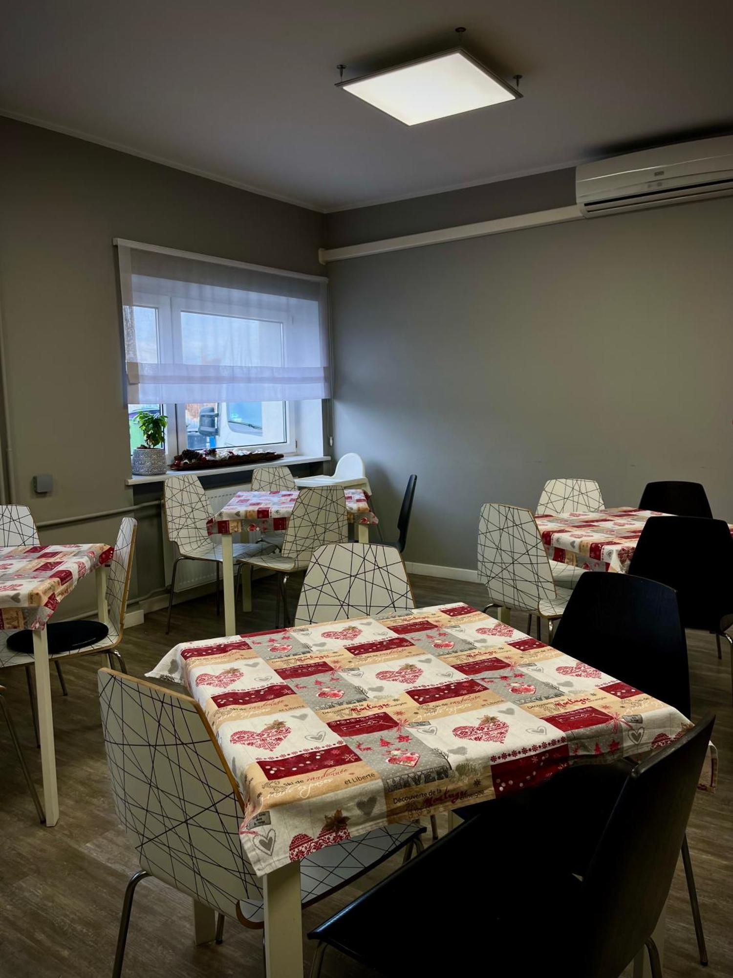 Hostel Azymut Września Kültér fotó
