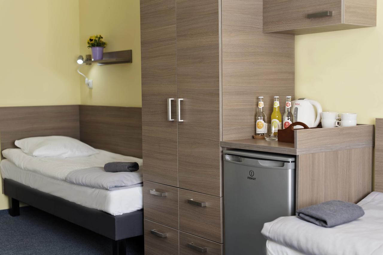 Hostel Azymut Września Kültér fotó